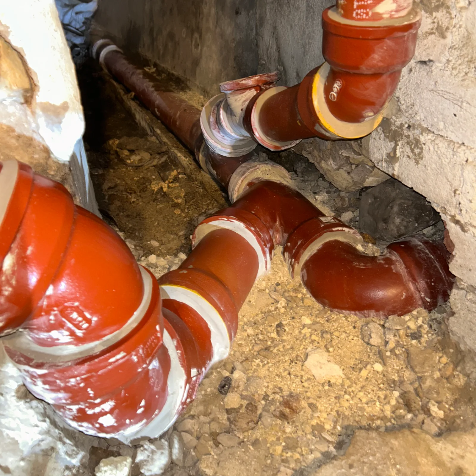 Après travaux : Remplacement et installation évacuation demi-enterrer 100 & 150