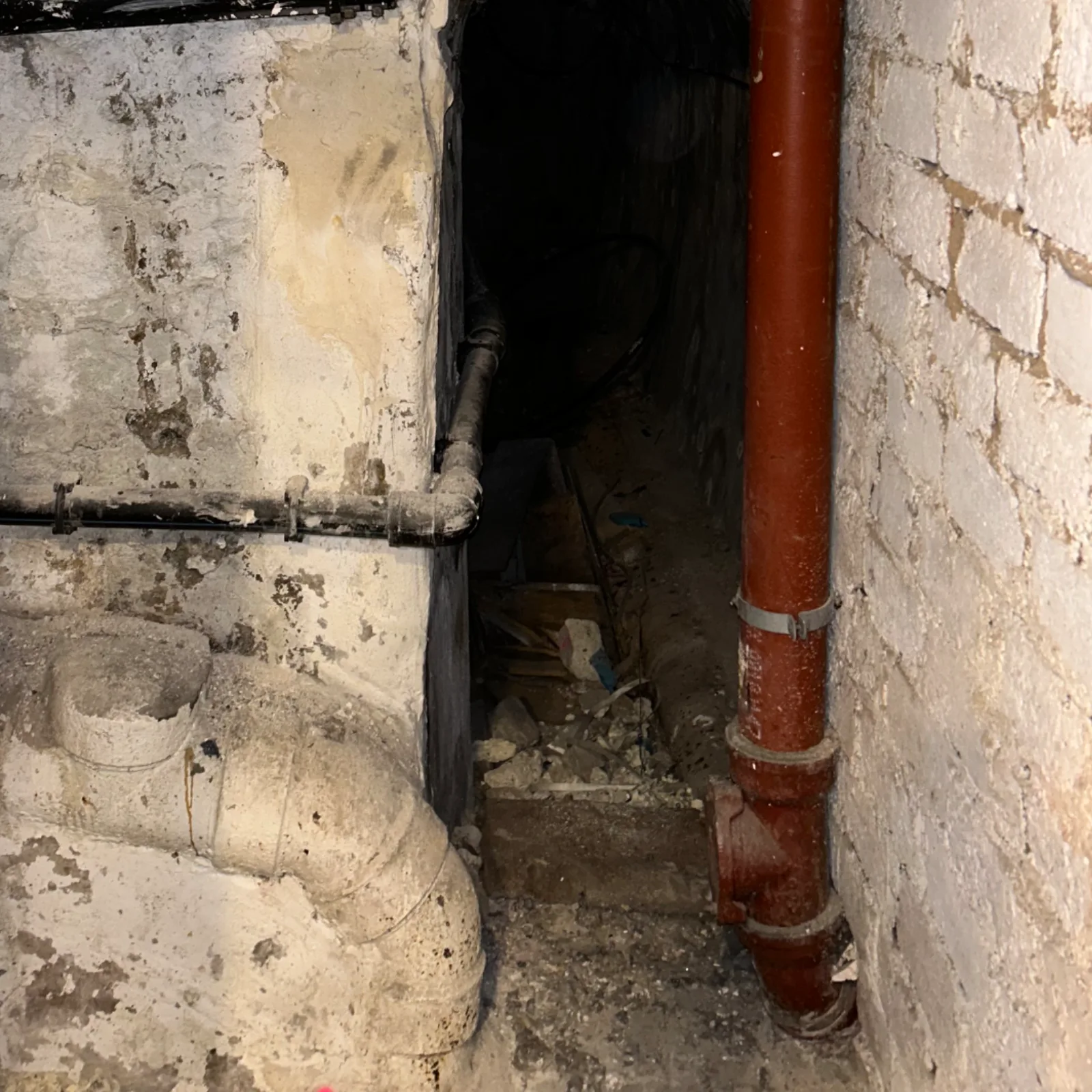 Avant travaux : Remplacement et installation évacuation demi-enterrer 100 & 150